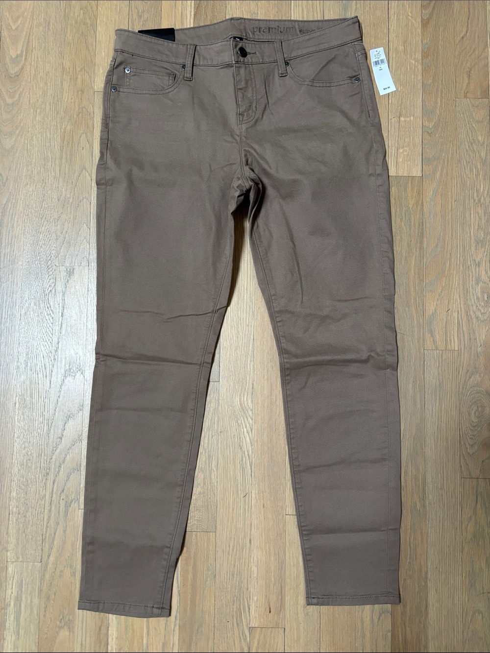 GAP Slim Fit Jeans in Brown